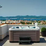 Luxury Penthouse Aria زادار