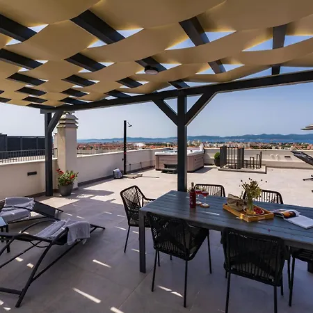 アパート Luxury Penthouse Aria *