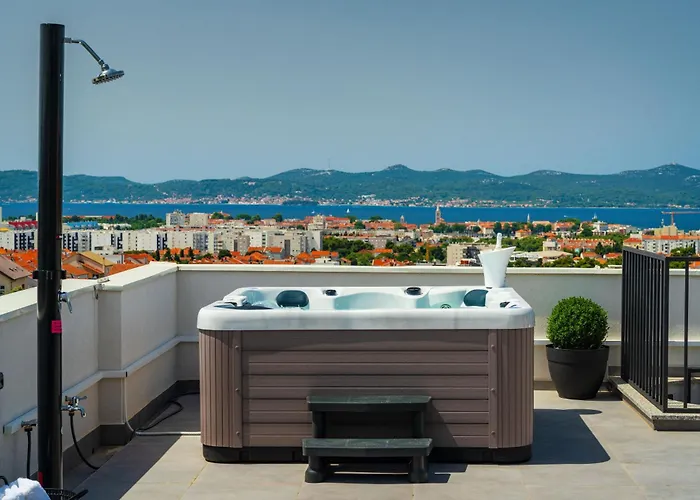 Luxury Penthouse Aria 자다르