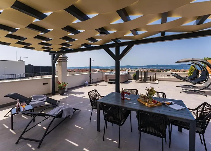 아파트 Luxury Penthouse Aria *