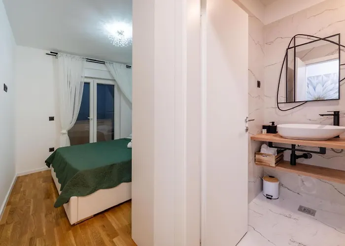 Апартаменты Luxury Penthouse Aria