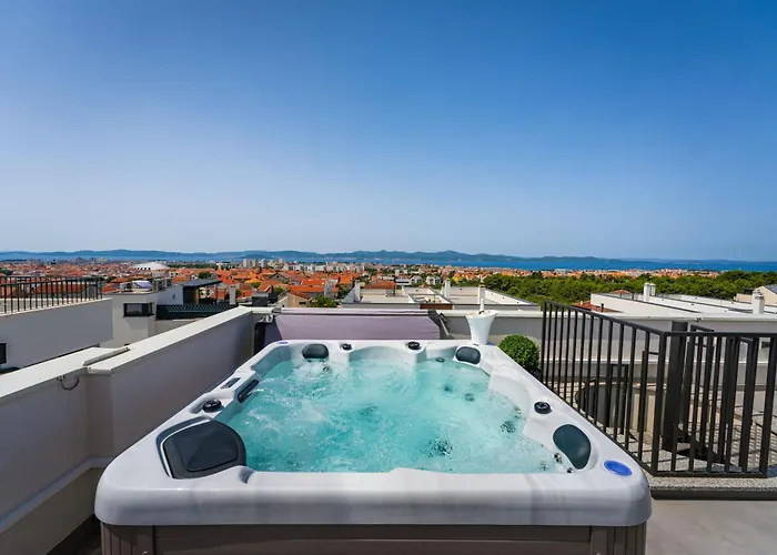 Luxury Penthouse Aria *